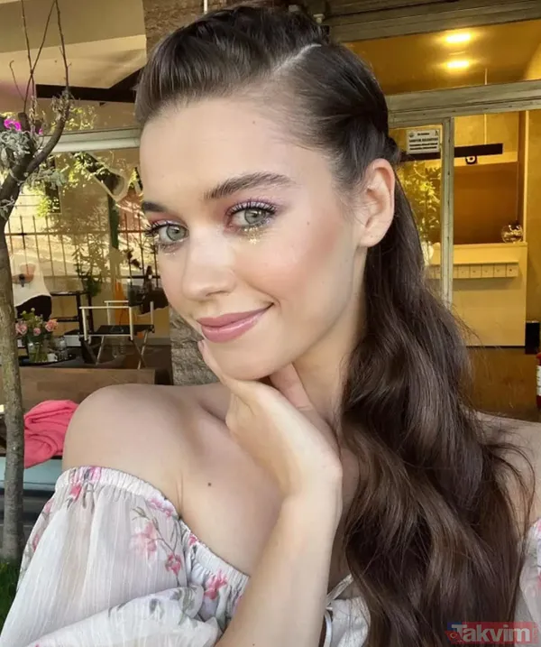 Afra'ya ayrılık yaradı! Afra Saraçoğlu'nun tanga bikinisiyle paylaşım ortalığı ateşe verdi! Mert Ramazan Demir'den ayrılan Afra... - 28