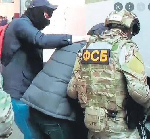 1649799594203.jpeg Rusya 400 bin nüfuslu Mariupol şehrinde sivillere zehirli gaz boşalttı-2