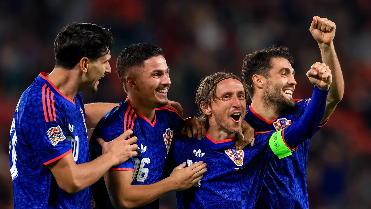 Modric ve Pasalic Hırvatistan'a galibiyeti getirdi