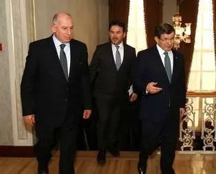 Başbakan Davutoğlu’ndan kritik görüşme