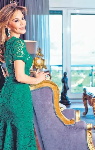 Cemiyet hayatının en çok merak edilen isimlerin başında gelen Feryal Gülman'a yapımcılardan teklif yağıyor