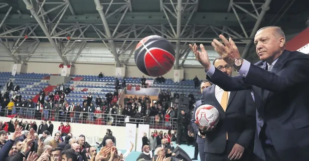 Başkan Erdoğan, Burhan Felek Atletizm Pisti’nin açılışını yaptı