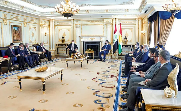 barzani-ailesinin-ayagina-giden-chp-yonetimi-bolucu-teror-orgutu-pkkdan-mesaj-mi-iletti-1630999555836.jpg Barzani ailesinin ayağına giden CHP yönetimi bölücü terör örgütü PKK'dan mesaj mı iletti?-4