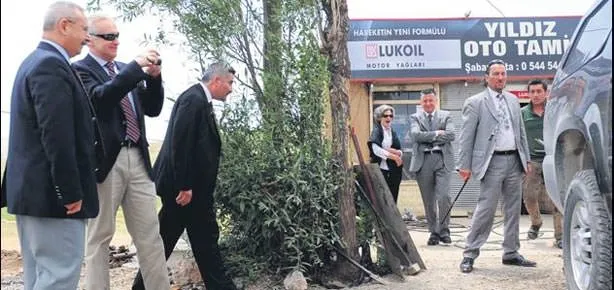 Büyükelçinin tekeri patladı