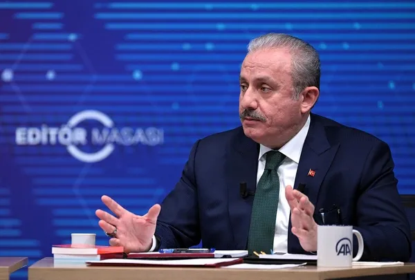 tbmm-baskani-mustafa-sentoptan-baskan-erdoganin-adayligi-ile-ilgili-flas-aciklama-hukuki-olarak-hicbir-problem-1675332474180.jpeg TBMM Başkanı Mustafa Şentop'tan Başkan Erdoğan'ın adaylığı ile ilgili flaş açıklama: Hukuki olarak hiçbir problem yoktur-4