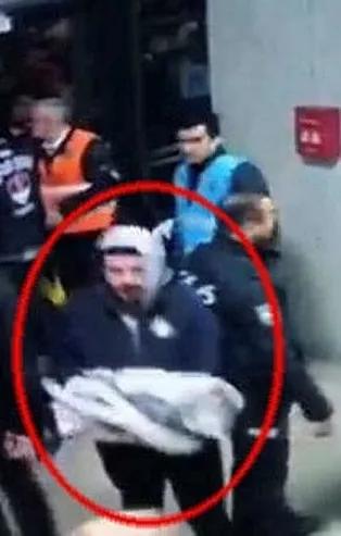 Göztepe-Altay maçından yeni görüntüler! İşaret fişeğini ateşleyen Furkan Ersanlı stada böyle girmiş