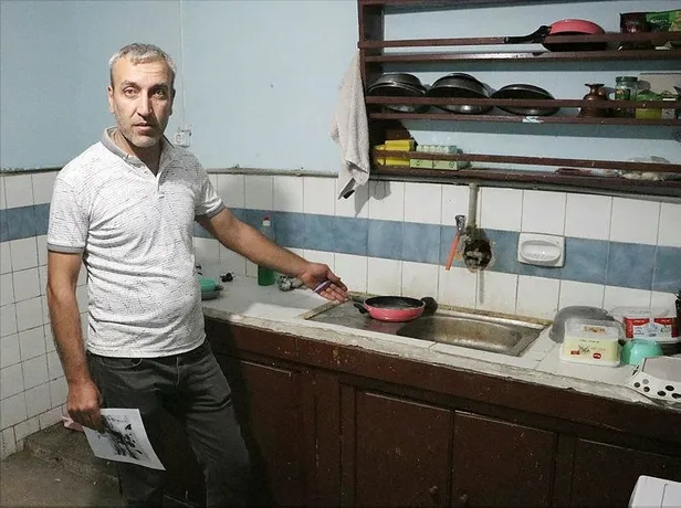 hirsizin-notu-saskina-cevirdi-girdigi-evde-kiymali-yumurta-yapip-dus-aldi-1652514057179.jpeg Hırsızın notu şaşkına çevirdi! Girdiği evde kıymalı yumurta yapıp, duş aldı...-5