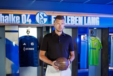 Edin Dzeko Schalke’de kaldı!