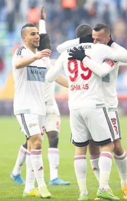 Gaziantep bu futbolla asla düşmemeli