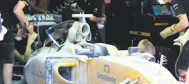 F1’de Magnussen ölümden döndü