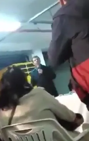 Ekrem İmamoğlu'nun hoşgörü maskesi bir kez daha düştü! Gazetecileri acımasızca darp ettirdi