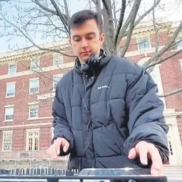 Müzik aşkı sönmez