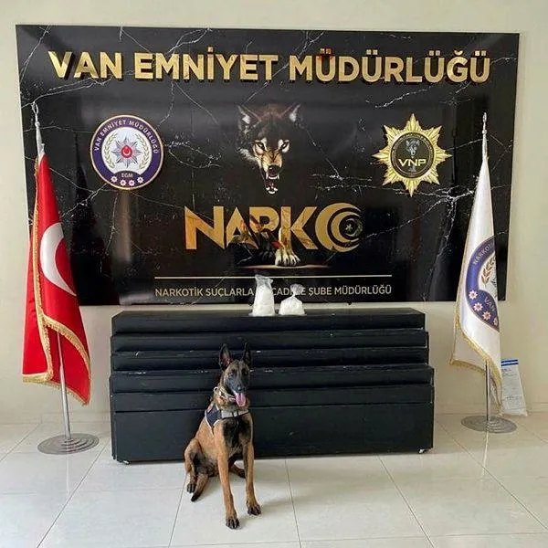 vanda-zehir-tacirlerine-operasyon-43-kilo-eroin-ele-gecirildi-1628368656103.jpeg