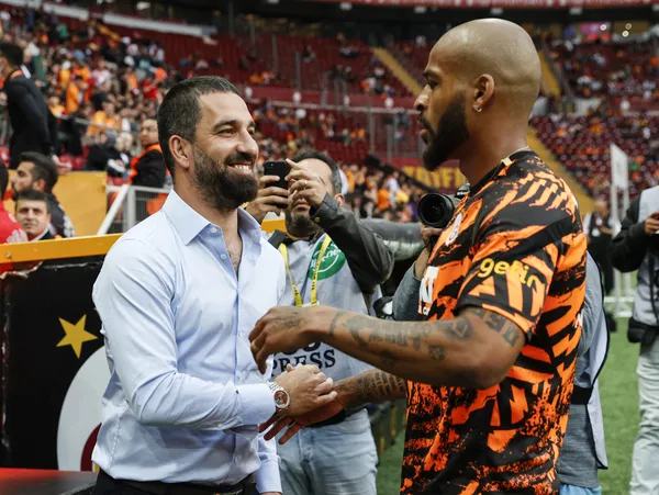 son-dakika-galatasaray-transfer-haberleri-cimbomda-kritik-gun-1656320195102.jpg Son dakika Galatasaray transfer haberleri: Cimbom'da kritik gün!-4