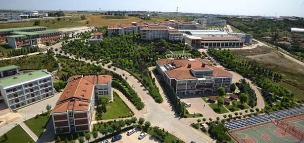 İsrail yandaşı Fatih Üniversitesi!