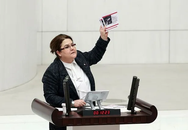 son-dakika-istismara-ugrayan-6-yasindaki-cocuk-bakan-yanik-can-guvenligini-riske-etmemek-icin-bir-sure-bekledi-1670710722741.jpeg Son dakika: Bakan Yanık 'istismara uğrayan 6 yaşındaki çocuk' davasında süreci anlattı: Aynı gün müdahil olduk-5