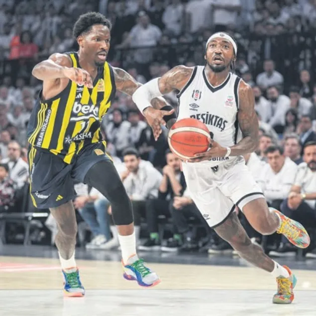 Müthiş finalde ilk raunt