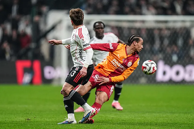 Spor yazarları Beşiktaş - Galatasaray derbisini değerlendirdi! "İnanılmaz acemi" - 31