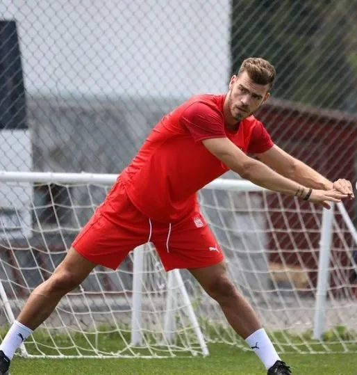 galatasaray-besiktas-ve-fenerbahce-dimitris-goutasi-takipte-1632574360892.jpg Galatasaray, Beşiktaş ve Fenerbahçe Dimitris Goutas’ı takipte-2