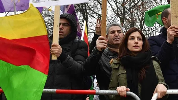 Terör örgütü PYD/PKK yandaşları Berlin'i karıştırdı-2