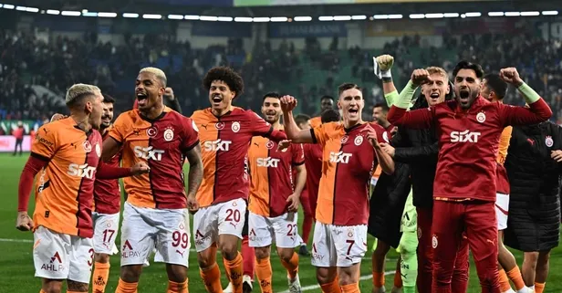 Galatasaray'da ayrılık! Yıldız futbolcu için görüşmeler başladı!