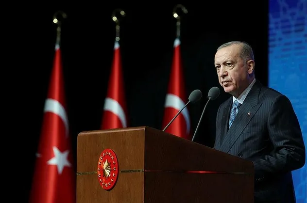 Başkan Erdoğan düşük faiz politikasındaki kararlılığını ve ekonomide yeni yol haritasını anlattı! Dikkat çeken Çin örneği
