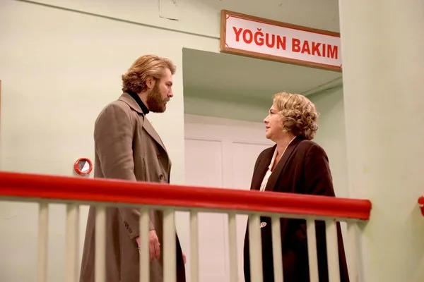 bir-zamanlar-cukurova-118-bolum-fragmani-yurekleri-agza-getirdi-haminne-oldu-mu-1639694650340.jpg Bir Zamanlar Çukurova 118. bölüm fragmanı yürekleri ağza getirdi! Haminne öldü mü?-4