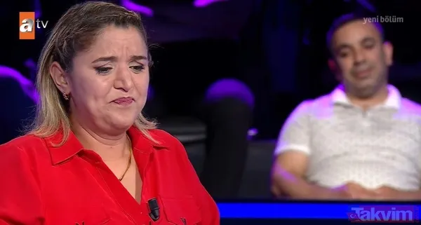 Kenan İmirzalıoğlu'nun sunduğu Kim Milyoner Olmak İster'de duygu dolu anlar! Süper Baba dizisinde Şevket Altuğ’un canlandırdığı Fiko… - 4