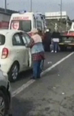 Haliç köprü çıkışında trafiği kilitleyen kaza!