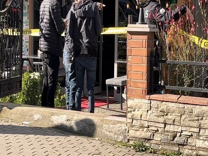 borek-almaya-gittigi-isletmede-eski-erkek-arkadasi-tarafindan-oldurdu-1763198077888.jpeg Bursa’da eski sevgili dehşet saçtı: Önce eski sevgilisini sonra kendisini öldürdü-3