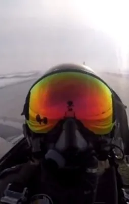 Çelik kanatlarımız altında yok olup gidecekler