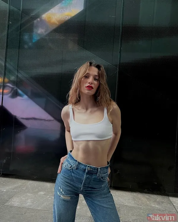 Sümeyye Aydoğan’ın babası ağızları açık bıraktı! “Film yıldızı gibi” dedirtti! Çağatay Ulusoy’un partneri... - 3