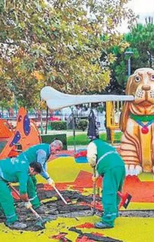 CHP'li Küçükçekmece Belediyesi'nin PKK skandalında flaş gelişme: Parkı bilerek PKK sembolleriyle donattılar