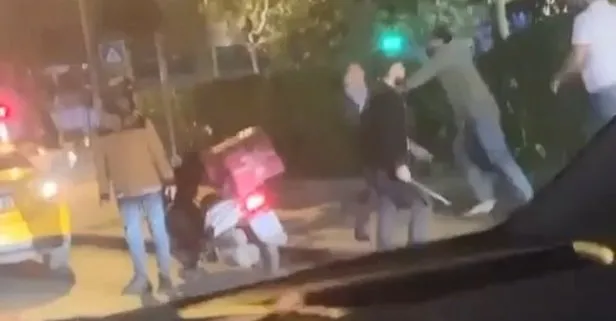 Taksici ve yolcular arasında tekme tokat kavga