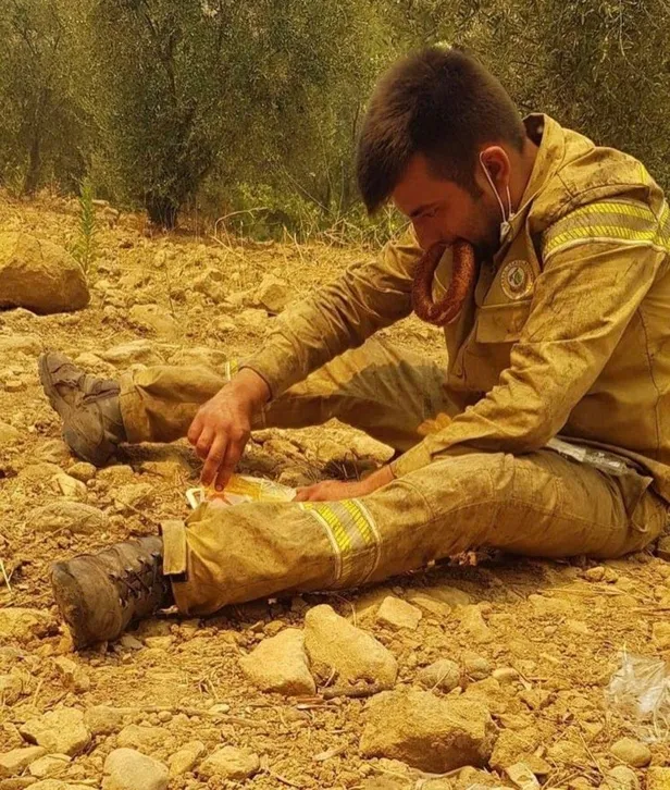 Yangınlar üzerinden Batı yalakalığı yapan Cem Seymen'e sosyal medyadan tepki yağdı: Ezikliğiniz mide bulandırıcı-16