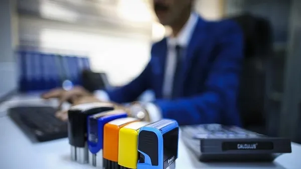 kpss-sarti-yok-ticaret-bakanligi-115-personel-alimi-yapacak-guvenlik-gorevlisi-isci-alimlari-icin-basvuru-sartlari-aciklandi-1612950316790.jpg Ticaret Bakanlığı 115 personel alımı başvuru şartları belli oldu! KPSS şartsız İŞKUR Ticaret Bakanlığı personel alım tarihleri!-4