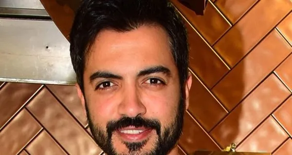 yusuf-guney-taksi-soforuyle-yasadigi-gerginligi-paylasti-o-anlari-saniye-saniye-yayinladi-1627156138190.jpg Yusuf Güney taksi şoförüyle yaşadığı gerginliği paylaştı! Olay olan görüntülerin ardından ilk açıklama geldi-6