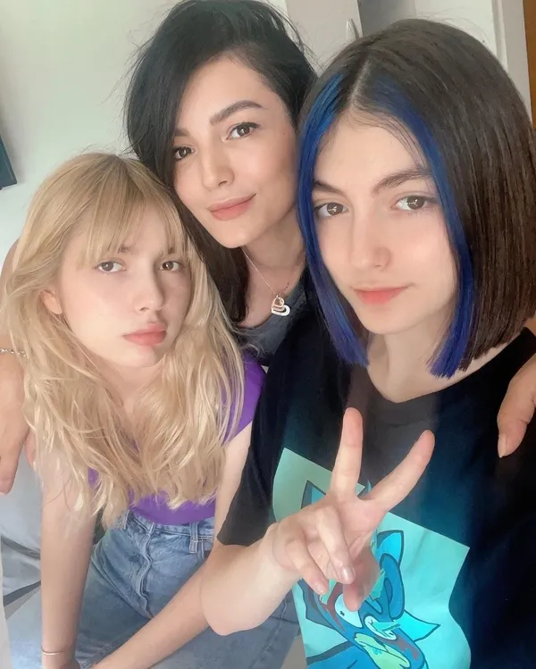 aleyna-tilkinin-annesi-havva-oztel-koronaviruse-yakalandigini-duyurdu-hayat-eve-sigdi-dedi-yataktan-paylasti-1630430699654.jpg Aleyna Tilki’nin annesi Havva Öztel koronavirüse yakalandığını duyurdu! ‘Hayat eve sığdı’ dedi yataktan paylaştı-2