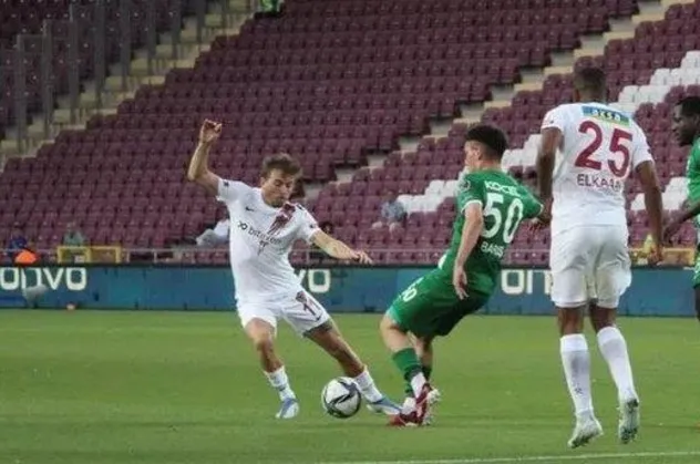 Hatay'da puanlar bölüşüldü! Hatayspor 1-1 Giresunspor (MAÇ SONUCU-ÖZET)