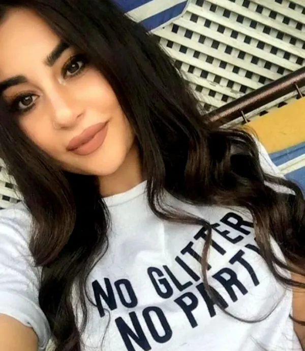 son-dakika-boksor-selim-ahmet-kemaloglu-kiz-arkadasi-zeynep-senpinari-37-bicak-darbesiyle-oldurmustu-cezai-ehliyeti-tam-cikti-1615798673068.jpg SON DAKİKA: Boksör Selim Ahmet Kemaloğlu kız arkadaşı Zeynep Şenpınar'ı 37 bıçak darbesiyle öldürmüştü! Cezai ehliyeti tam çıktı-7