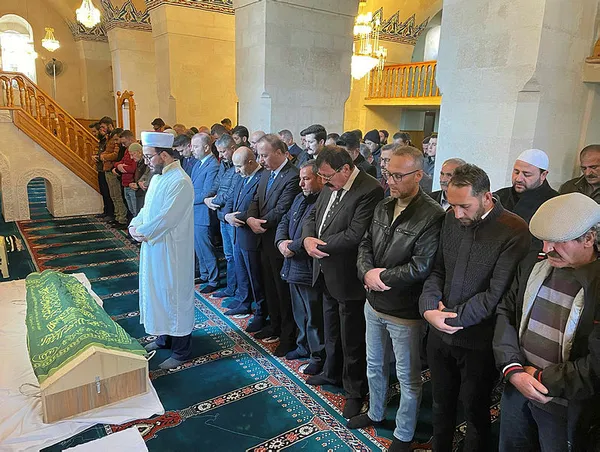 Son dakika: Mardin'deki feci kazada hayatını kaybedenler defnedildi-10