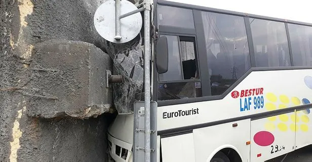 Son dakika: Başakşehir’de işçi servisi kaza yaptı