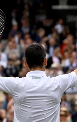 Djokovic kolayca çeyrek finalde!