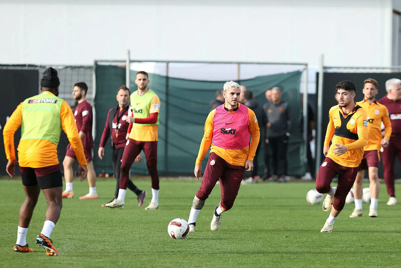 Zaha'dan Icardi sorusuna flaş yanıt! "Herkesi takip edemem" - 5