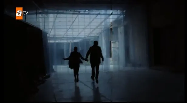 atvnin-yeni-dizisi-marasli-bomba-gibi-basladi-cok-konusulacak-sahne-marasli-mahurun-hayatini-kurtardi-1610401521773.jpg atv'nin yeni dizisi Maraşlı bomba gibi başladı! Çok konuşulacak sahne: Maraşlı, Mahur'un hayatını kurtardı-6