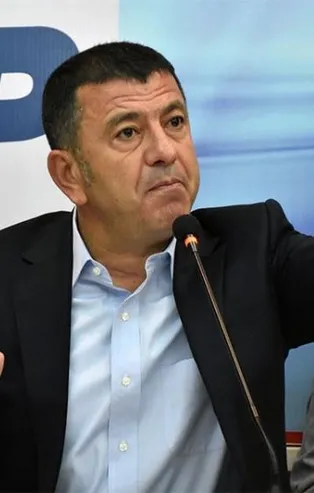 Asılsız iftiralarla Selçuk Bayraktar'ı hedef alan CHP'li Veli Ağbaba'ya sert tepki: TBMM'de yanında PKK'lı taşıyan PKK sevicisi