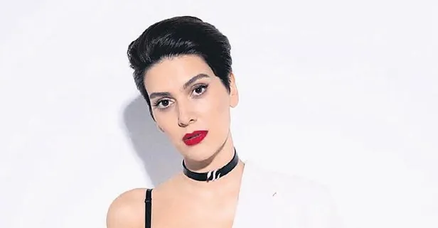 Bergüzar Korel bir yakınının altı aylık kızına hakaret etmesiyle çileden çıktı! “Artık bu hadsizlere..."
