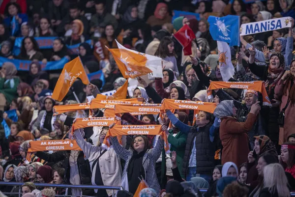 kuvayi-milliye-ruhuyla-yeniden-iste-ak-partinin-yeni-secim-sarkisi-soyle-1681216468395.jpg Kuvayi Milliye ruhuyla yeniden! İşte AK Parti'nin yeni seçim şarkısı: Söyle-3