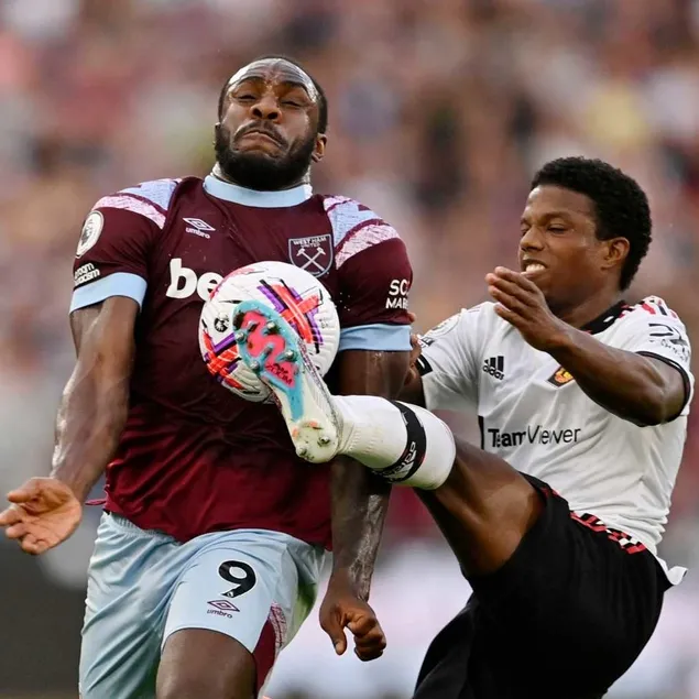 Galatasaray’a dünya devinden sol bek!