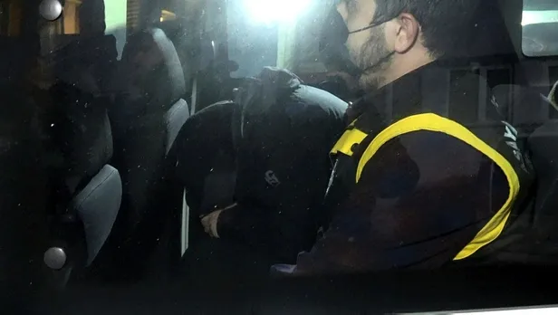 yarim-litrelik-pet-siseler-halinde-temin-etmisler-bursada-sahte-icki-faciasi-1-kisi-oldu-6-kisi-tedaviye-alindi-1608064776840.jpeg Yarım litrelik pet şişeler halinde temin etmişler! Bursa'da sahte içki faciası: 1 kişi öldü, 6 kişi tedaviye alındı-4